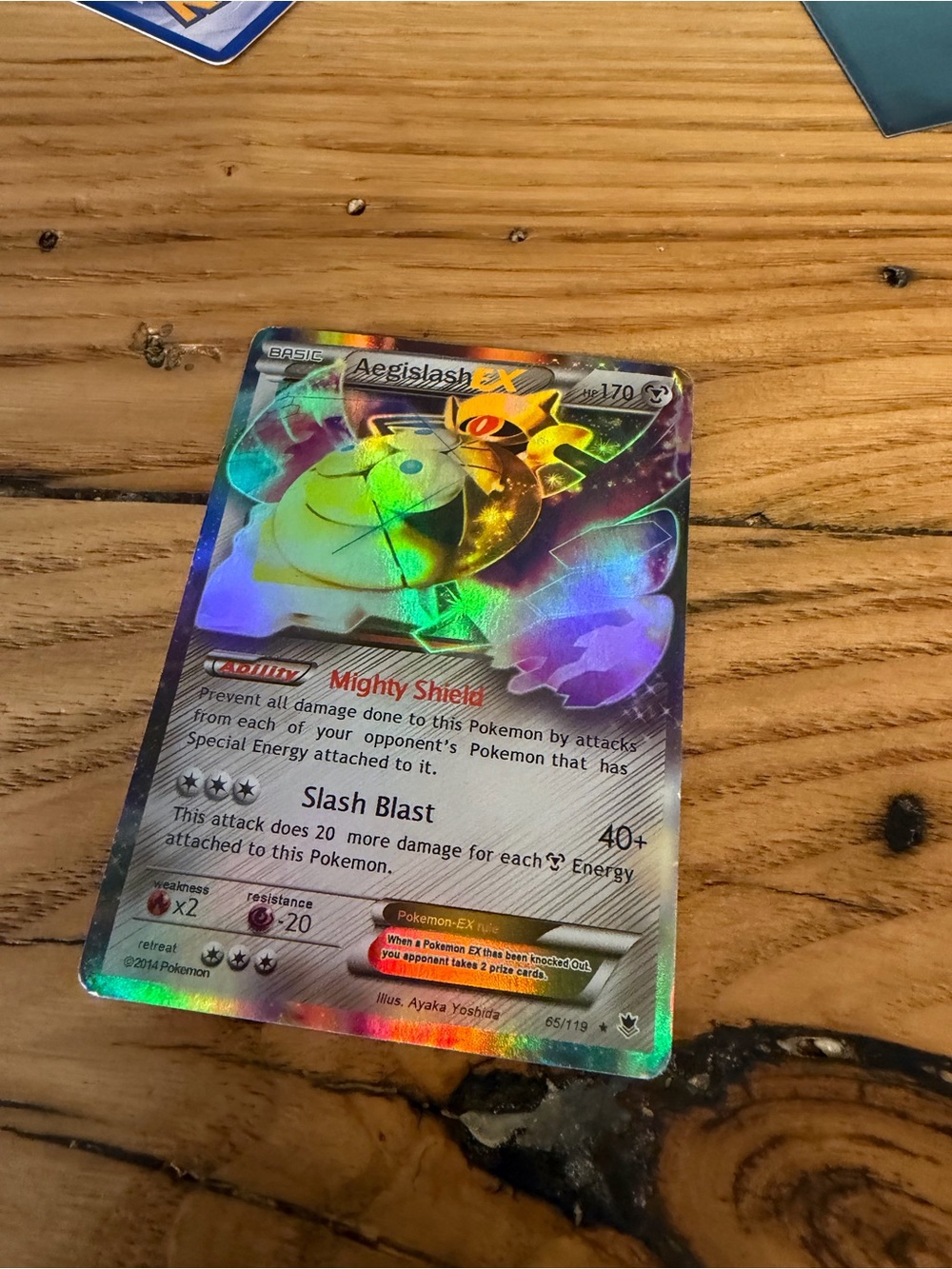 Aegislash EX Holographic Pokémon Card - Purple/Silver